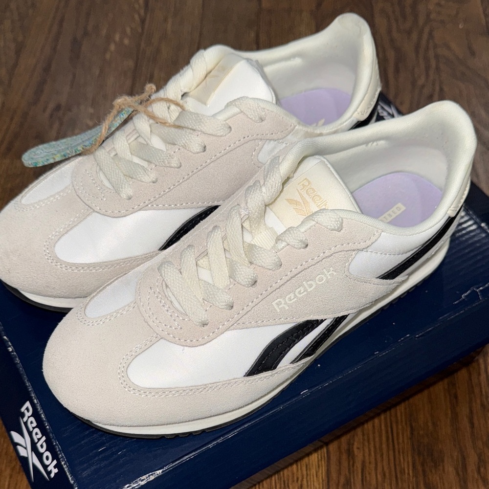 Reebok Women's Beige and Black Sneakers - Picture 3 of 5